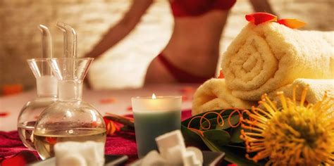 How To Give A Tantric Massage For Steamy Intimate Foreplay Business Insider India