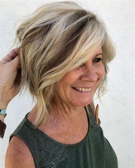 16 Best Hairstyles And Bob Haircuts For Women Over 60 To Look Younger