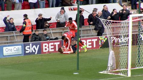 Dan saat ini kamu sedang nonton bola online live streaming pertandingan luton town vs rotherham united. Doncaster v Luton - YouTube
