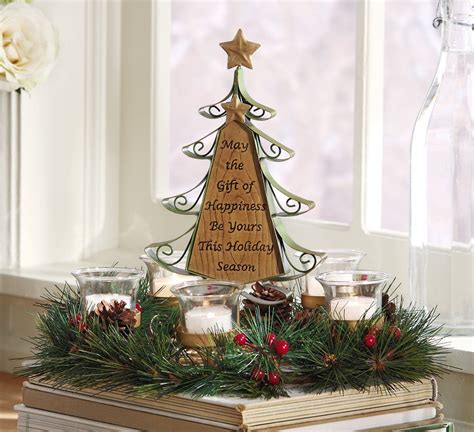Beautiful Christmas Centerpieces To Enhance The Beauty Of Your Table