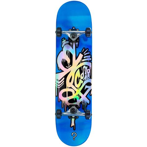 So now that you have an idea of what size and shape board you like, it's time to choose a brand. Enuff Hologram Complete Skateboard - Blue 8" | Complete ...