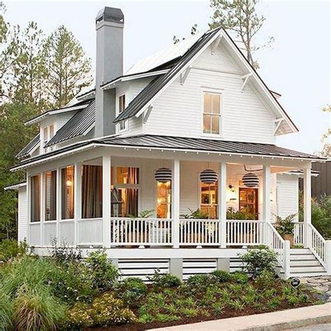 40 Awesome Farmhouse Porch Design Ideas And Decorations 4 Modern