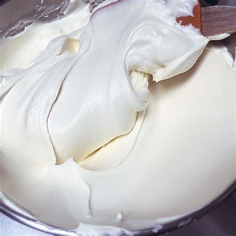 White Chocolate Buttercream Recipe Sugar Geek Show