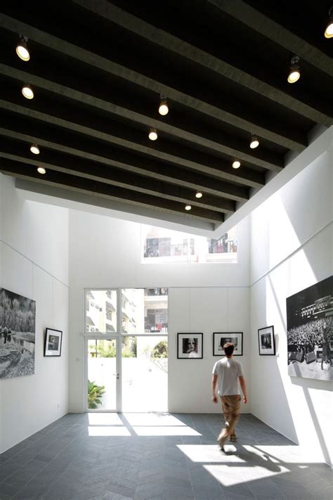 See more ideas about ceiling design, design, ceiling. Gallery Black Ceiling With The Lamps | Art galleries ...