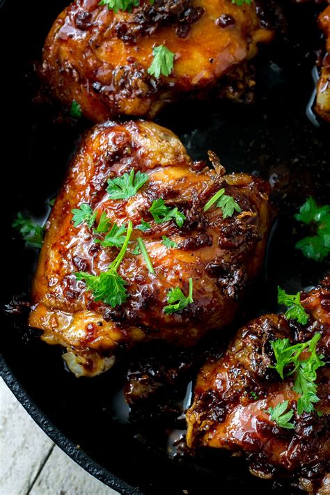 When the chicken is cooked, add water to it and stir to. Glazed Soy Sauce Brown Sugar Chicken Thighs - Bunny's Warm ...