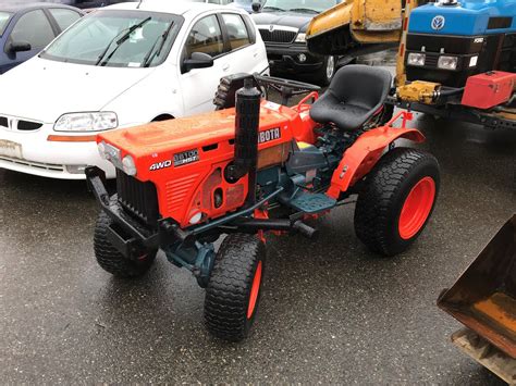 Kubota B6100hst 4wd Tractor Orange 1639hours No Registration