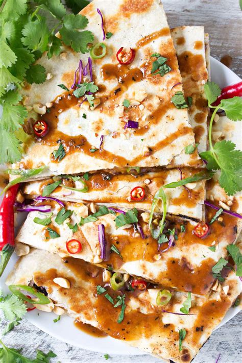 These healthy chicken quesadillas come together in less than twenty minutes and are filled with good for you ingredients like chicken, beans, corn, and tomatoes. 30 Healthy Quesadilla Recipes to Satisfy All Your Cravings ...