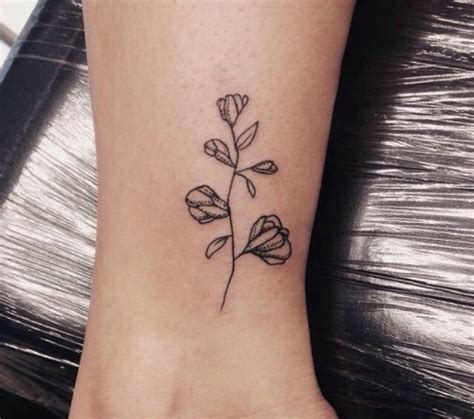 Https://tommynaija.com/tattoo/simple Flower Tattoo Designs Tumblr