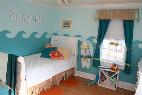 See the before & afters + mood board! Cool Surfing Bedroom Design For A Little Girl | Kidsomania