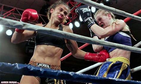 Pin By Clark Singh On Brutal Female Boxers Kickboxing Muay Thai