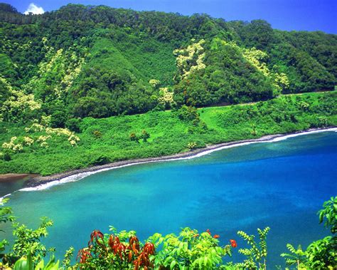 Combackgrounds24106road To Hana Turquoise Lagoon Maui Hawaii 47