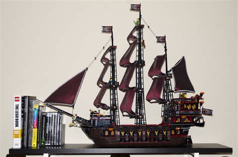 LEGO IDEAS - Scorpion's Soul Pirate Ship Wooden pirate ship in genova port.