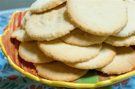 Although shortbread isn't necessarily a standalone staple for the holiday season, it is an easy enough cookie for beginners to bake and decorate for a party or gift. Pioneer Woman Sugar Cookie | Recipe