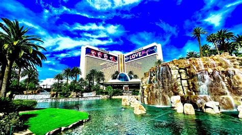 Why The Mirage Is The Ultimate 4 Star Las Vegas Hotel Amazing Stay