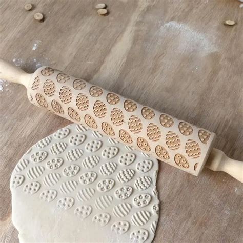Easter Day Embossing Wood Rolling Pin For Diy Baking Cookies Noodle