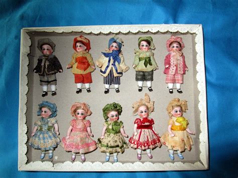 Antique Bisque Lot 10 Mignonette Dolls Sample Box Hertwig Germany