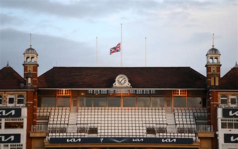 Cricket Golf And Horse Racing Suspended Following Queens Passing