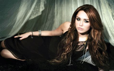 Miley Cyrus Destiny Hope Cyrus Miley Stewart From
