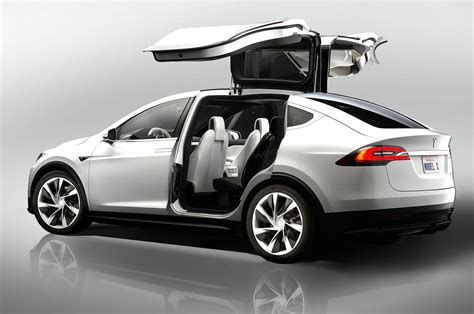 Teslas Nye Model X Er En 4x4 Suv Og Den Er Klar Til September