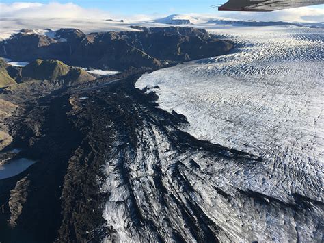 Volcano In Iceland Is One Of The Largest Sources Of Volcanic Co2 Eos