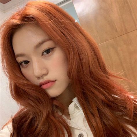 Pin By Cipa On Doyeon 💗💓💕💖💝💘😍 Ginger Hair Color Korean Hair Color