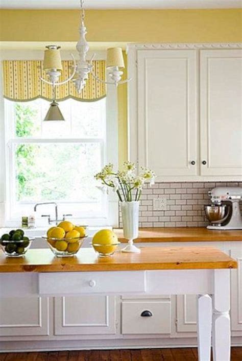 10 Yellow Decorations For Kitchen