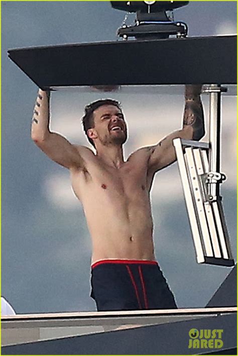 Photo Liam Payne Dances Works Out While Shirtless On A Yacht 02