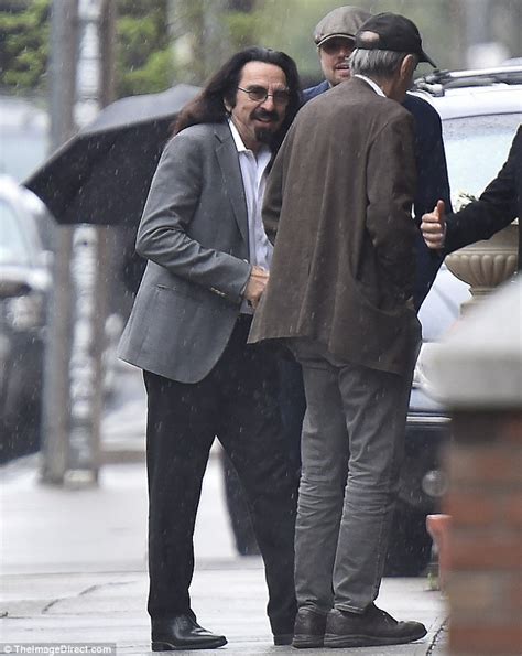 Leonardo Dicaprio Seen On Rare Outing With His Long Haired Father George Daily Mail Online