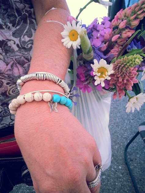 Simple Stretch Bracelet With Bbs Signature Bent Butterfly How Buddhaful Are Those Flowers