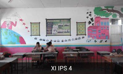 Jika ingin lebih simple dan tidak terlalu ramai, desain berikut juga dapat menjadi ide yang menarik. Contoh Dekorasi Kelas Sma Simple Tapi Menarik | Ideku Unik