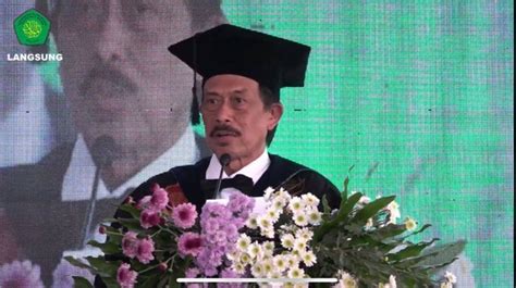 Rektor Uin Malang Kukuhkan 800 Wisudawan Periode V Tahun 2022