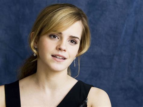 Emma Watson Bio D33blog