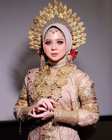 Baju Adat Makassar Modern Desain Baju Pengantin Pesta Dan Kondangn