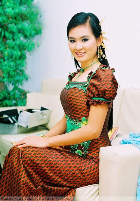 Sokun Nisa Khmer Singer In Khmer Traditional Dress