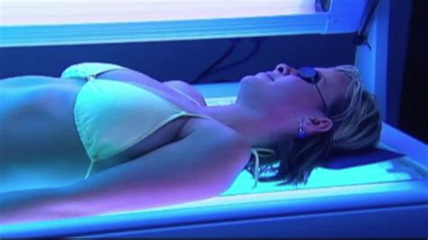 Proposed Bill Could Ban Minors From Tanning Beds