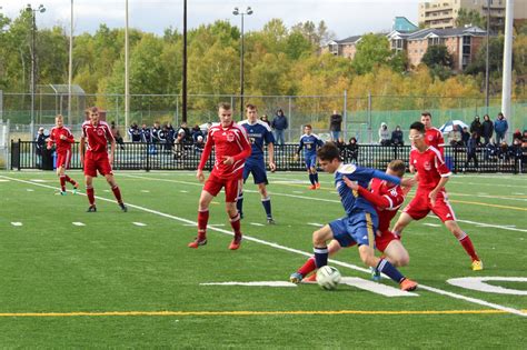 Men's soccer finishes weekend one-for-one - Lambda