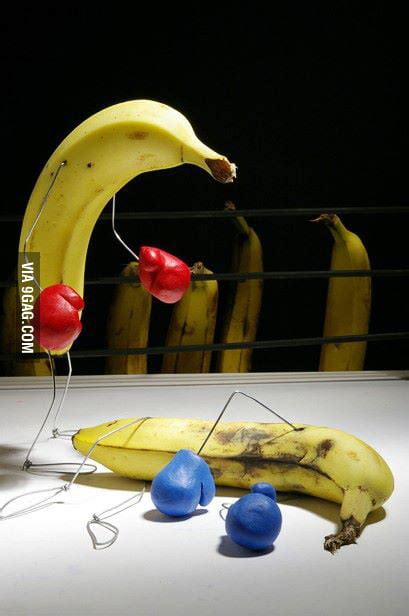 Fighting Bananas 9gag