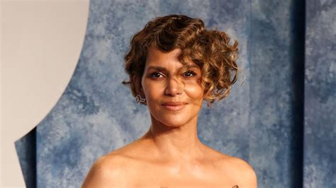 Halle Berry Poses Naked For Shower Selfies That Cause A Stir Hello