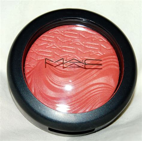 Beauty Squared Mac Magnetic Nude Extra Dimension Blush In Autoerotique Photos Swatches And Review