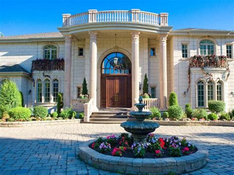 Most Expensive Neighbourhoods in Canada | Point2 Homes News