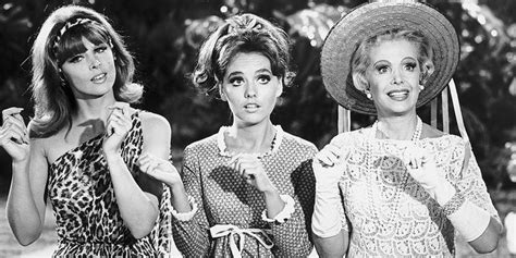 ‘gilligans Island Star Dawn Wells ‘embraced Her Character Mary Ann