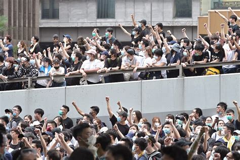 Hong Kong Protests Surround Govt Buildings Uca News