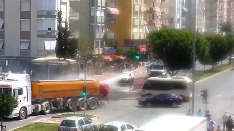 Antalya organize sanayi bölgesi'nde faaliyet gösteren bir köpük fabrikasında yangın çıktı.antalya organize sanayi bölgesi 3. Antalya Gürsu'da Yangın 06.04.2016 13:15 - YouTube