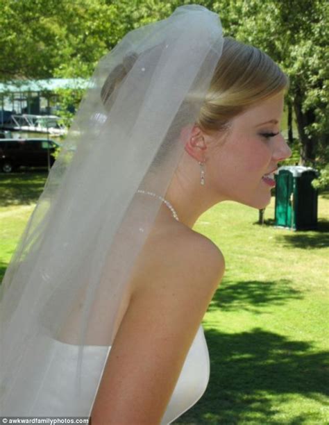 Awkward Photos Capture Some Of The Worst Ever Wedding Moments Daily