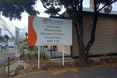 Premier Sports And Spinal Medicine Fitzroy North Massage Bookwell