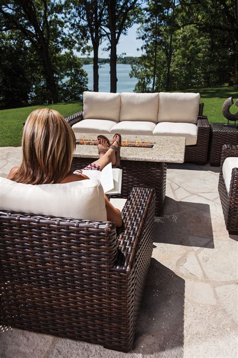 5 Tips To Design Your Outdoor Living Spaces