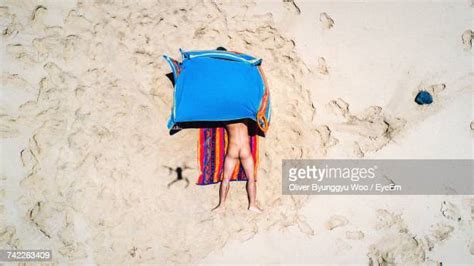 Nudity Beach Foto E Immagini Stock Getty Images