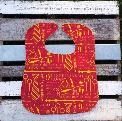 Harry Potter Gryffindor Feeding Bib For Babies And Toddlers Etsy