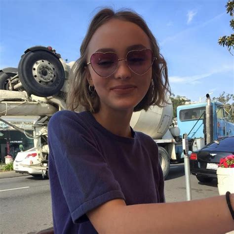 Pin By Hagar On Luvs Sunglasses Women Sunglasses Lily Rose Depp