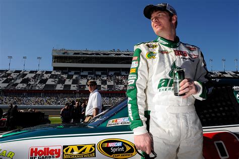 nascar sprint cup dale earnhardt jr and fans 20 favorite current drivers news scores